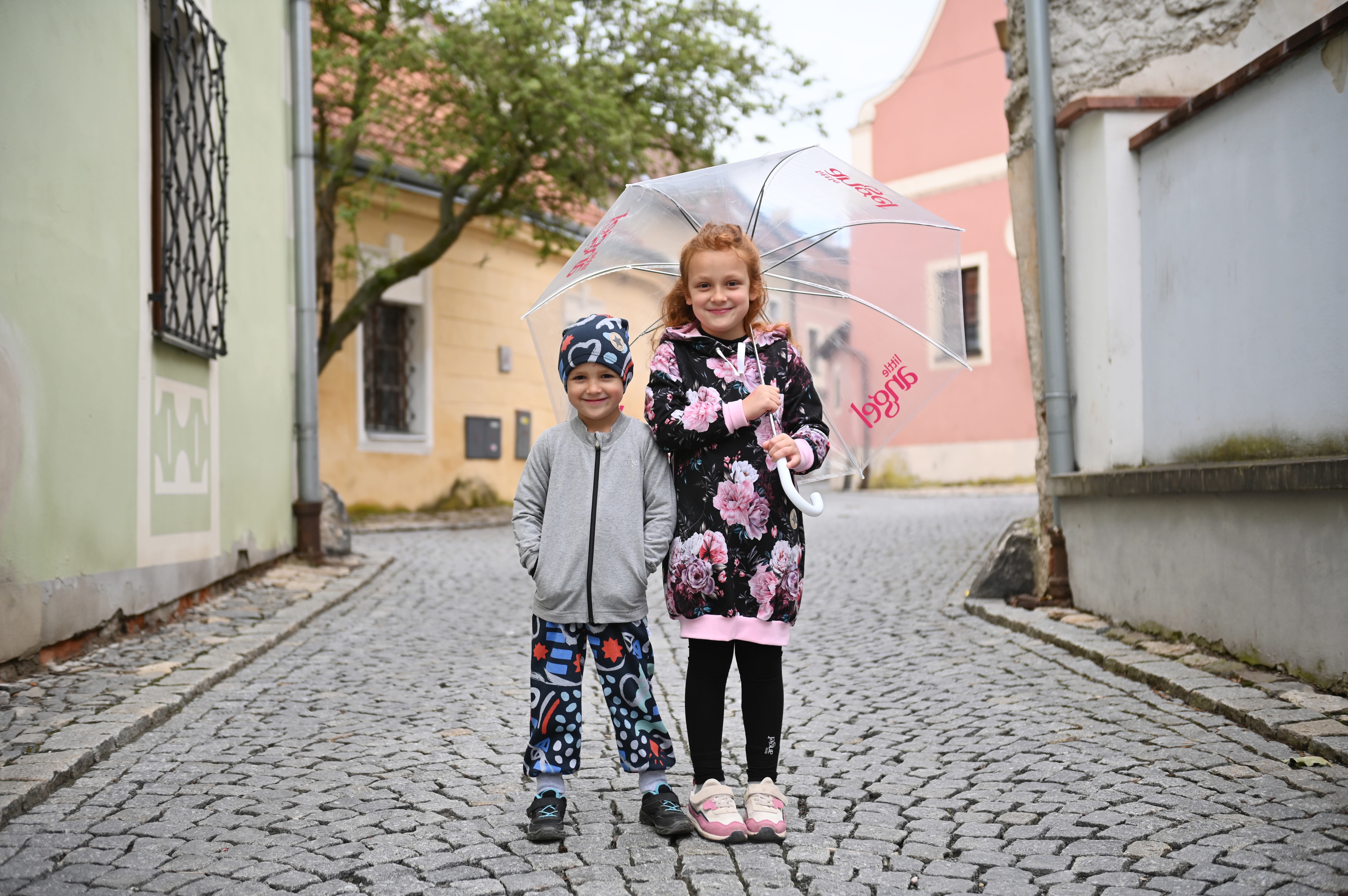 Čepice spadlá hřejivá - černá vzor 4 | 45-48 cm