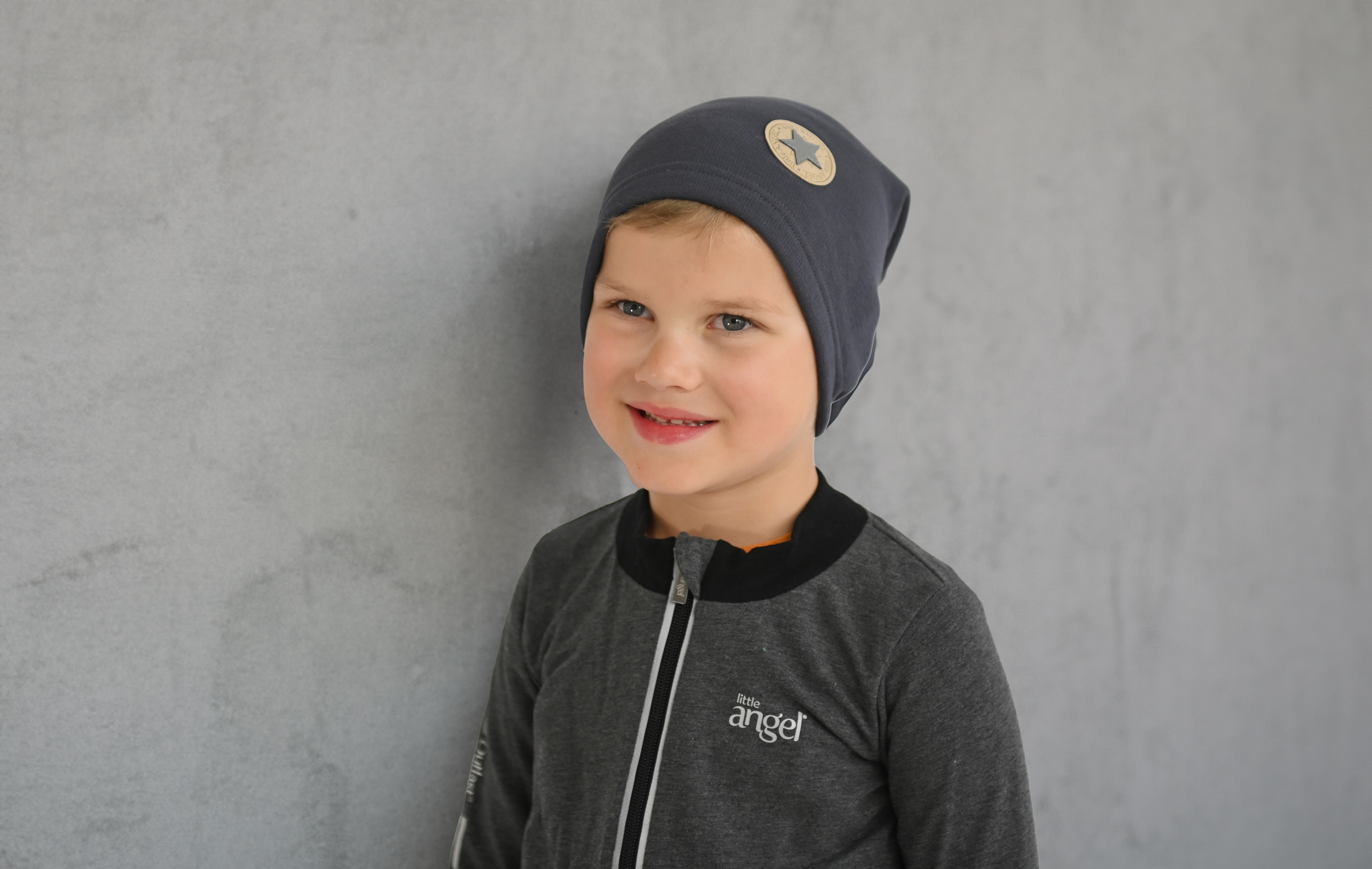 Čepice spadlá hřejivá - šedá 3 | 42-44 cm