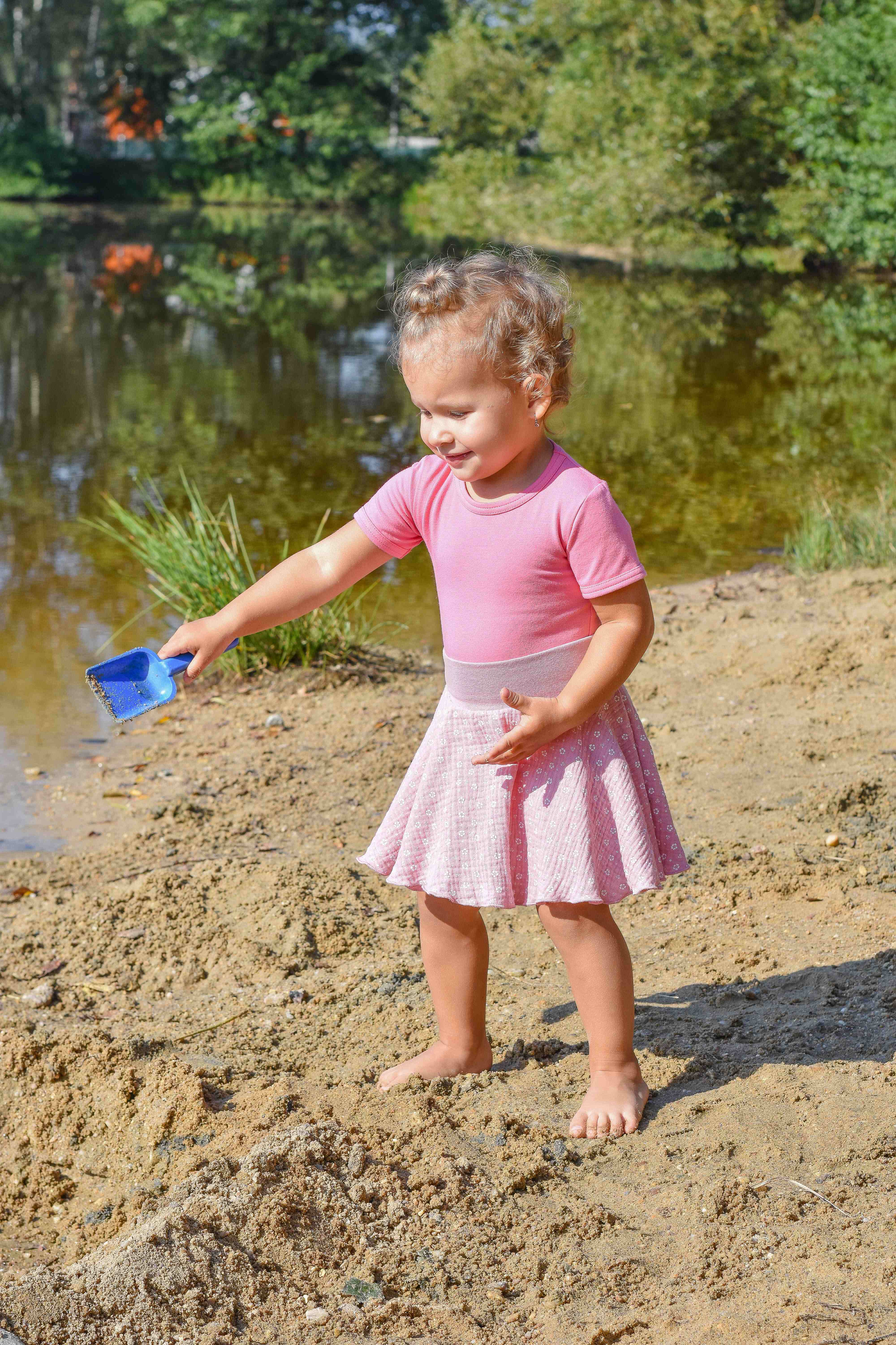 Sukně kolová - starorůžová kytičky 104