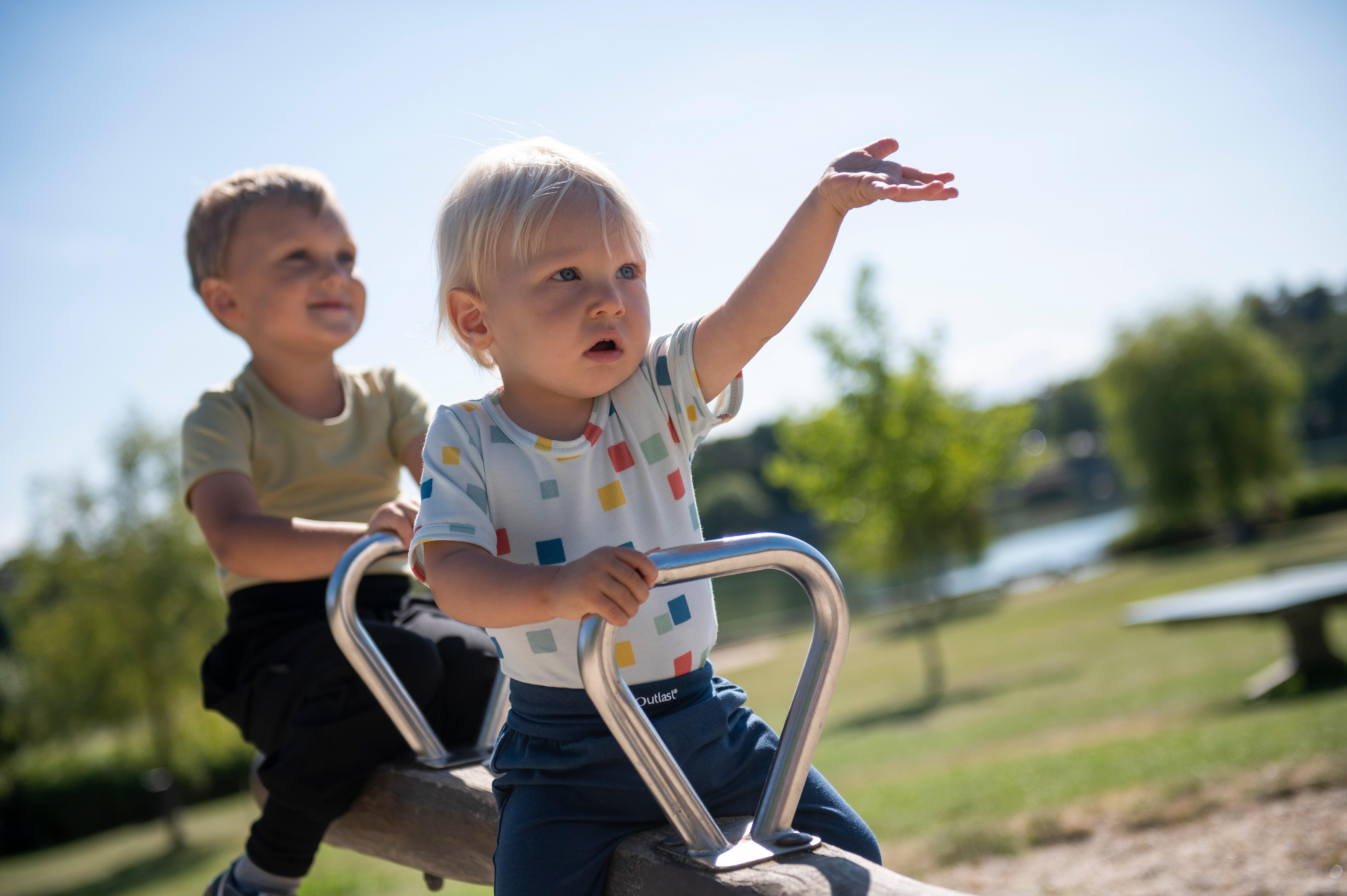 Body tenké tričko TISK KR Outlast® - bleděmodrá kostičky 74