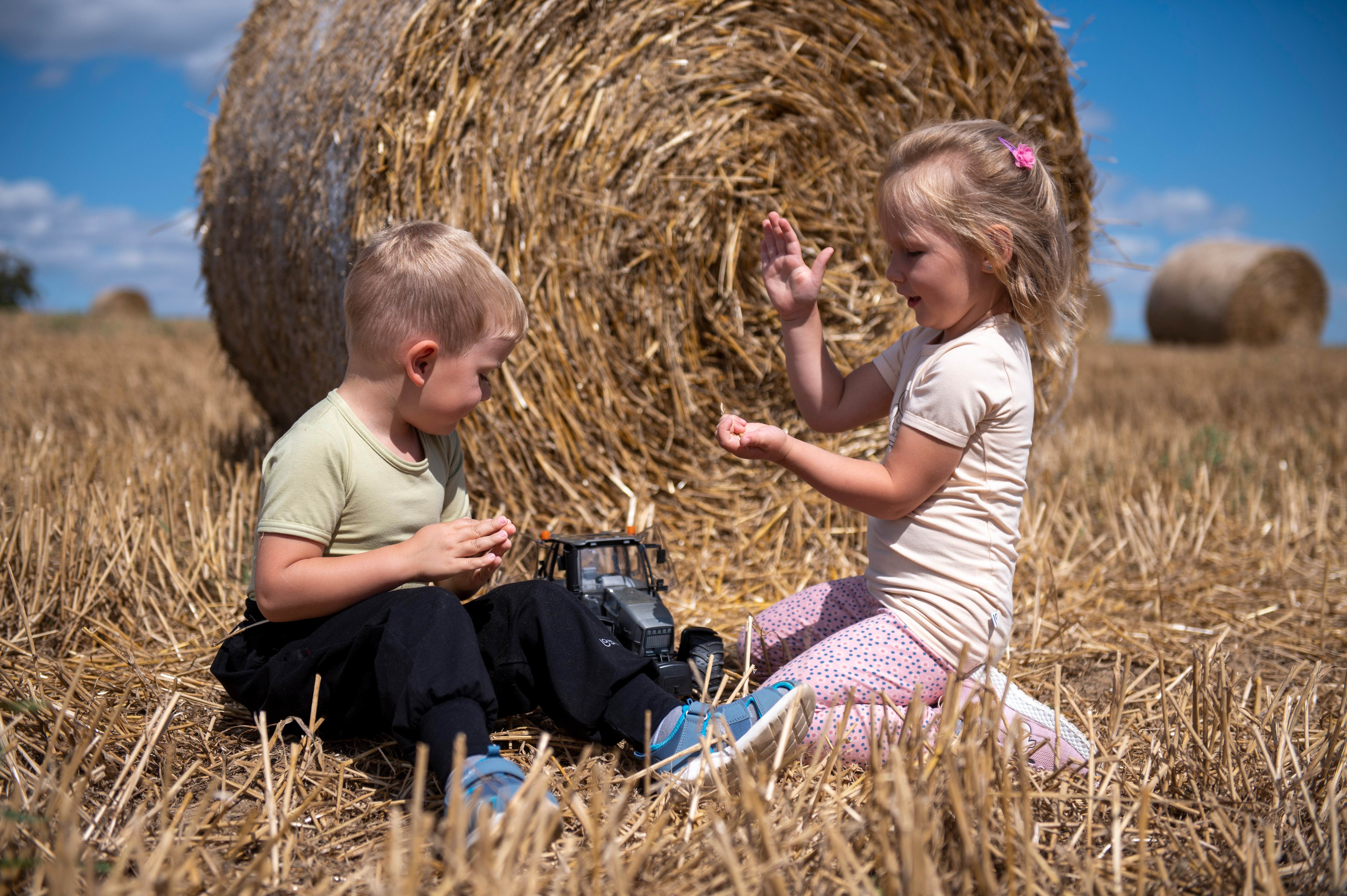 Tričko tenké KR obrázek Outlast® - sv.meruňková 92
