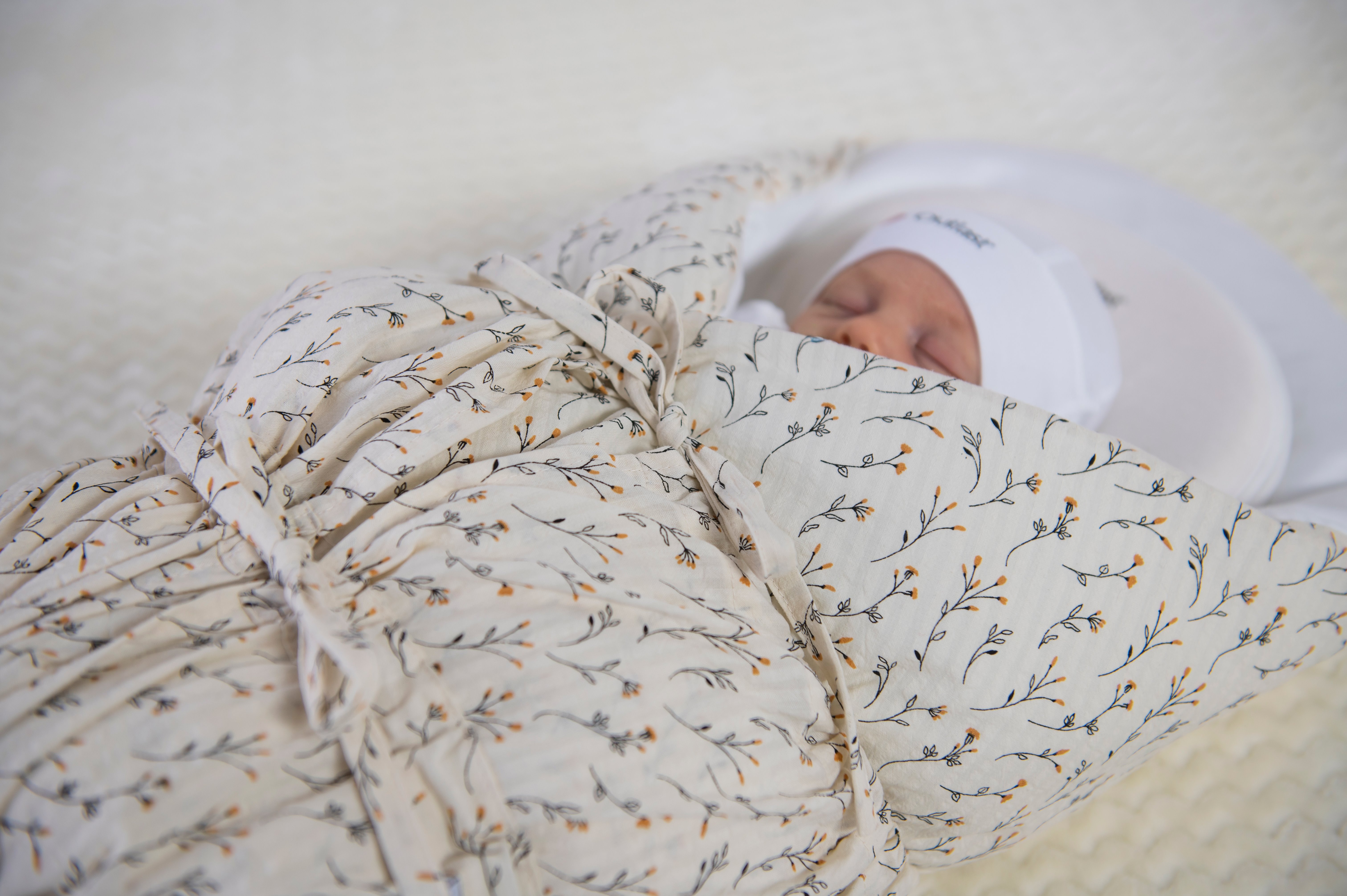 Zavinovačka šněrovací pevná záda ANGEL - Outlast® - krémová černožluté větvičky