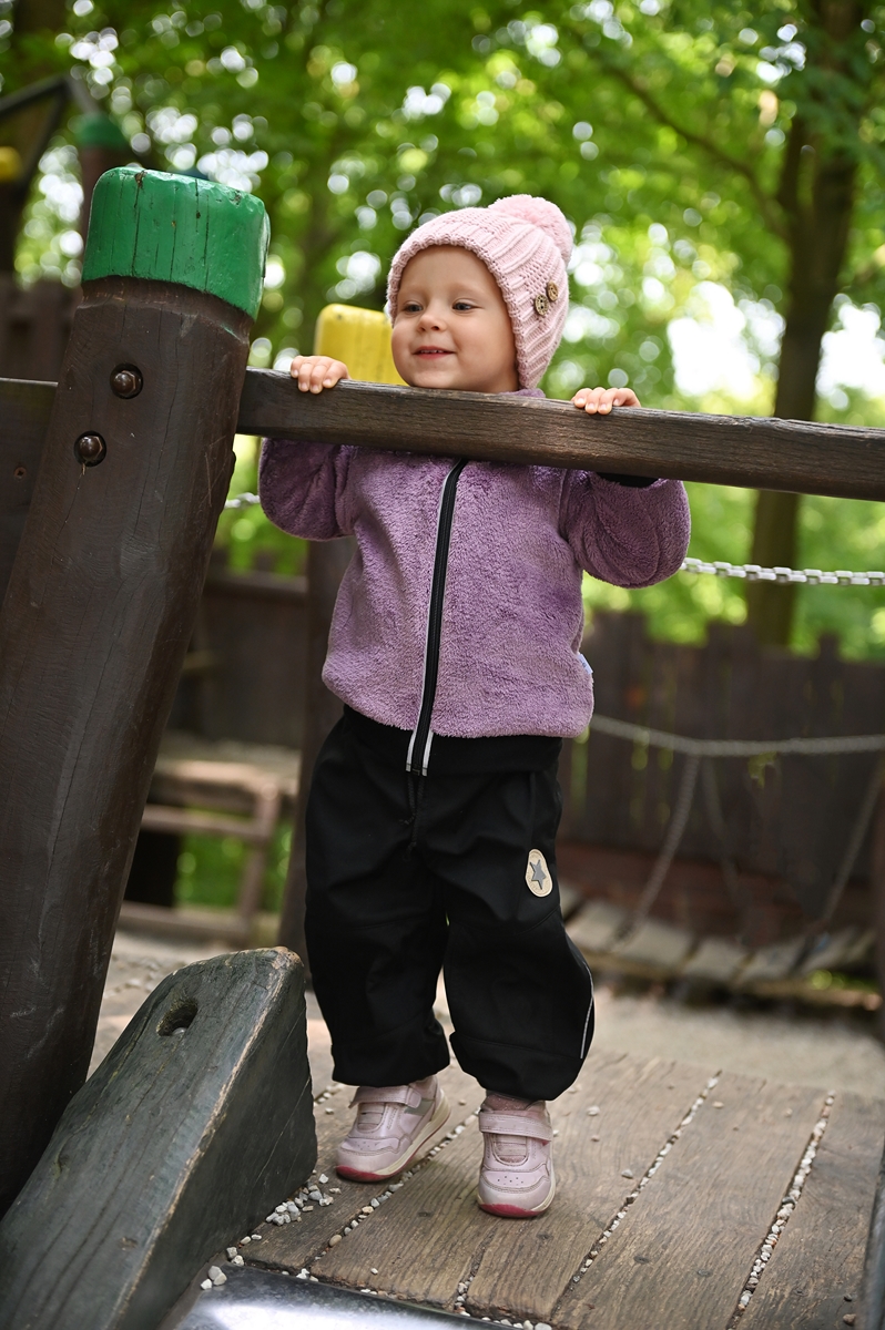 Čepice pletená bambule knoflíky Outlast ® - černá 5 | 49-53 cm