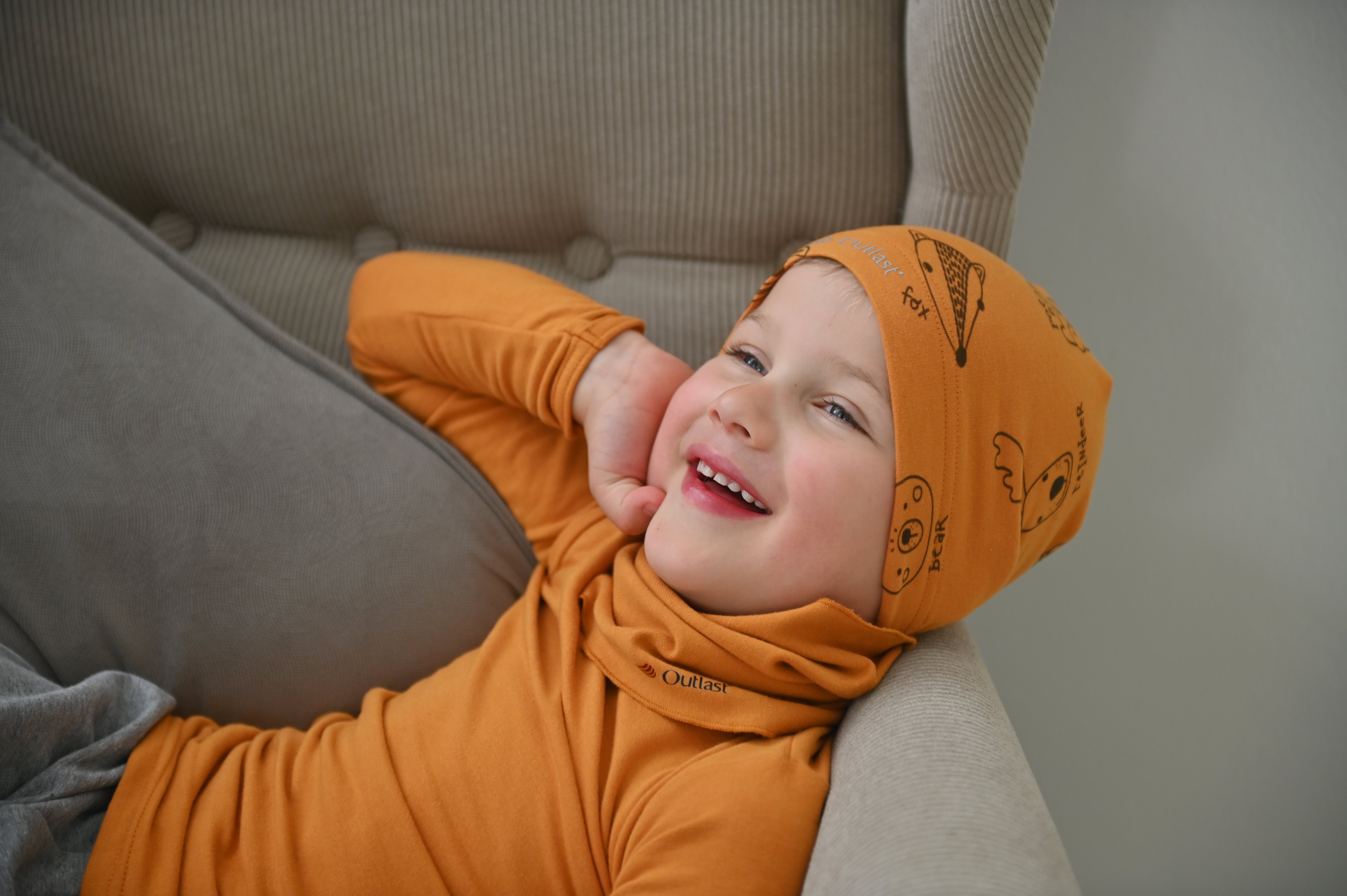 Čepice smyk natahovací TISK Outlast ® - medová zvířátka 6 | 54-57 cm