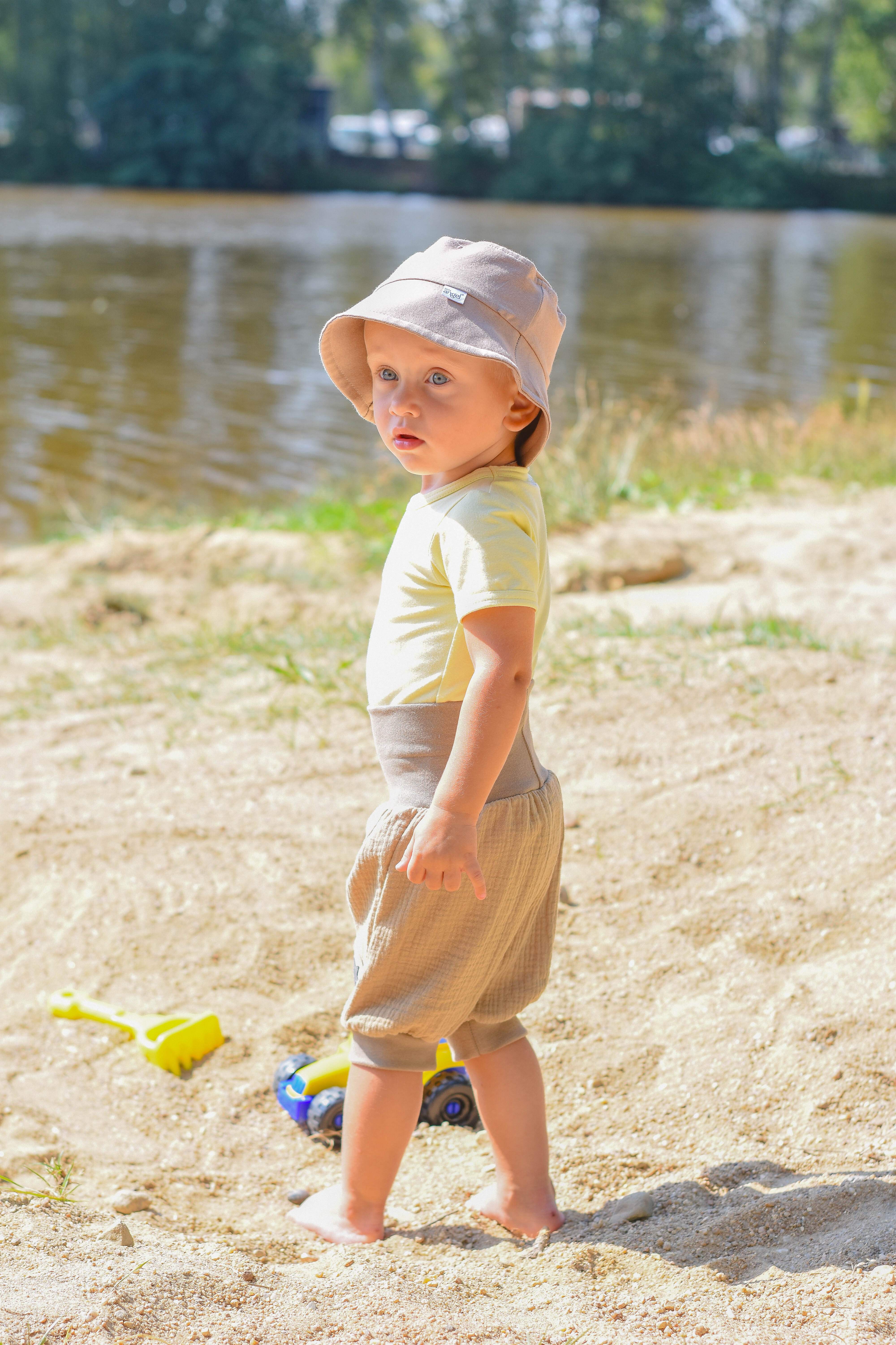 Šortky tenké harémky - písková 104
