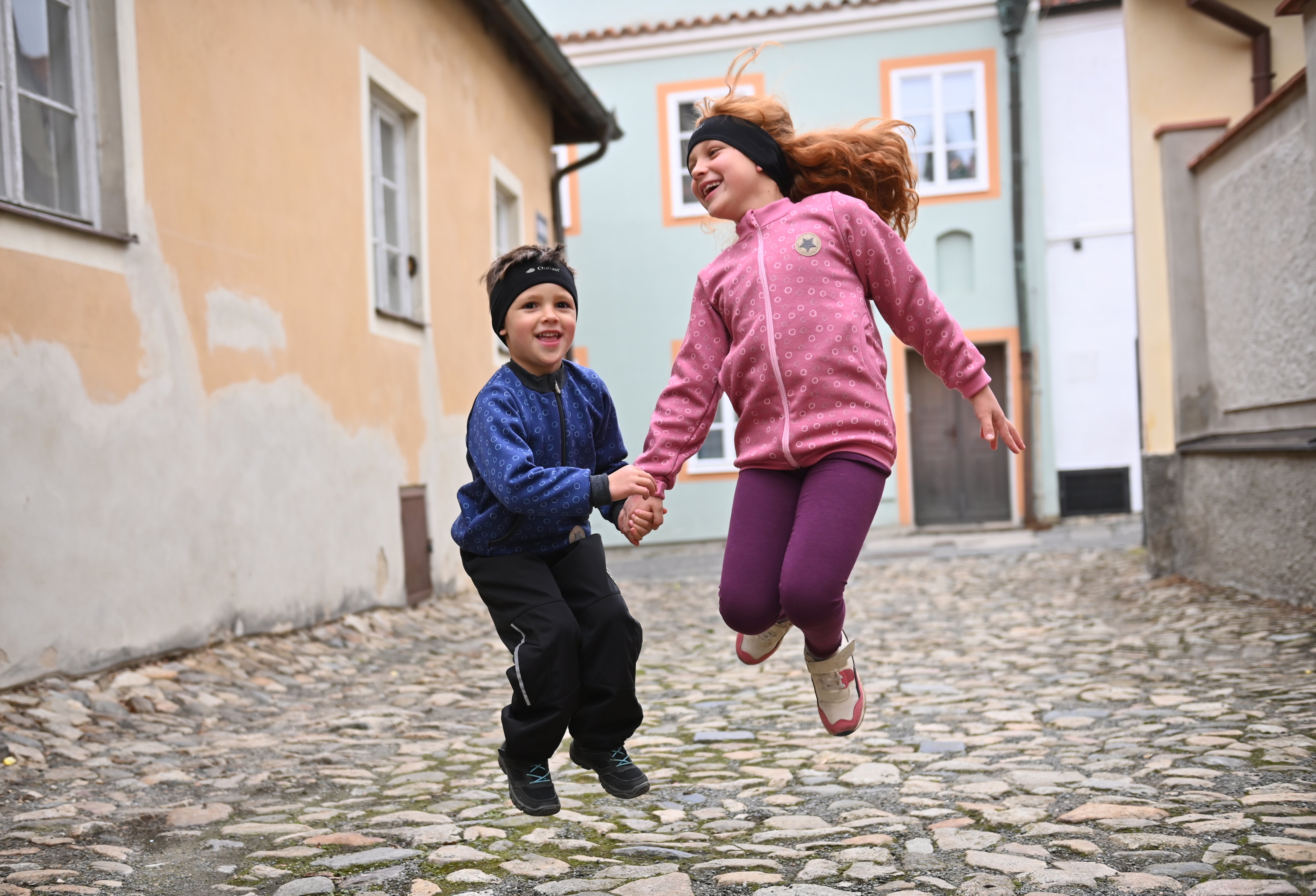 Mikina hřejivá kapsa - modrá 98