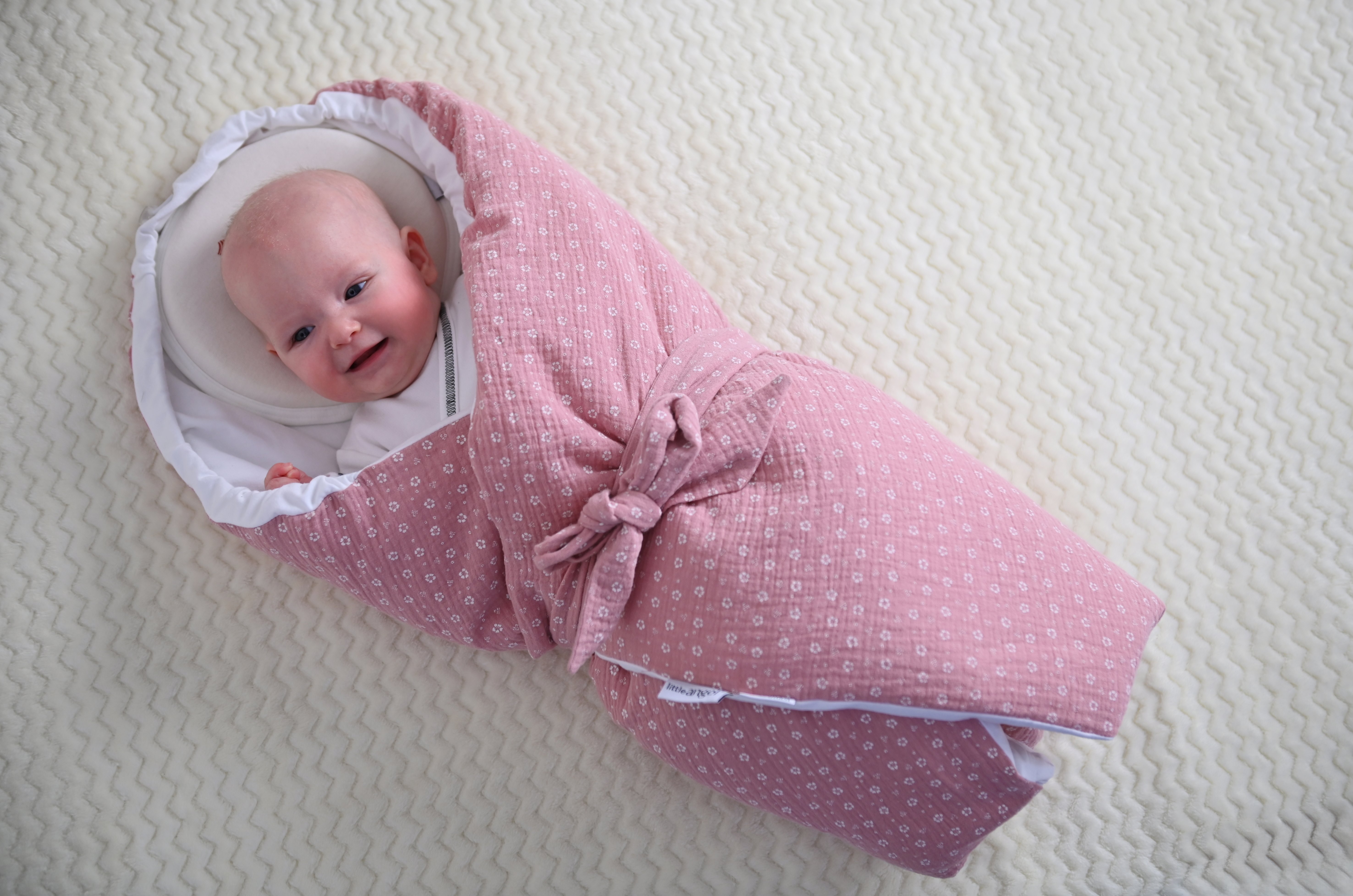 Zavinovačka multifunkční Outlast® - starorůžová kytičky/bílá