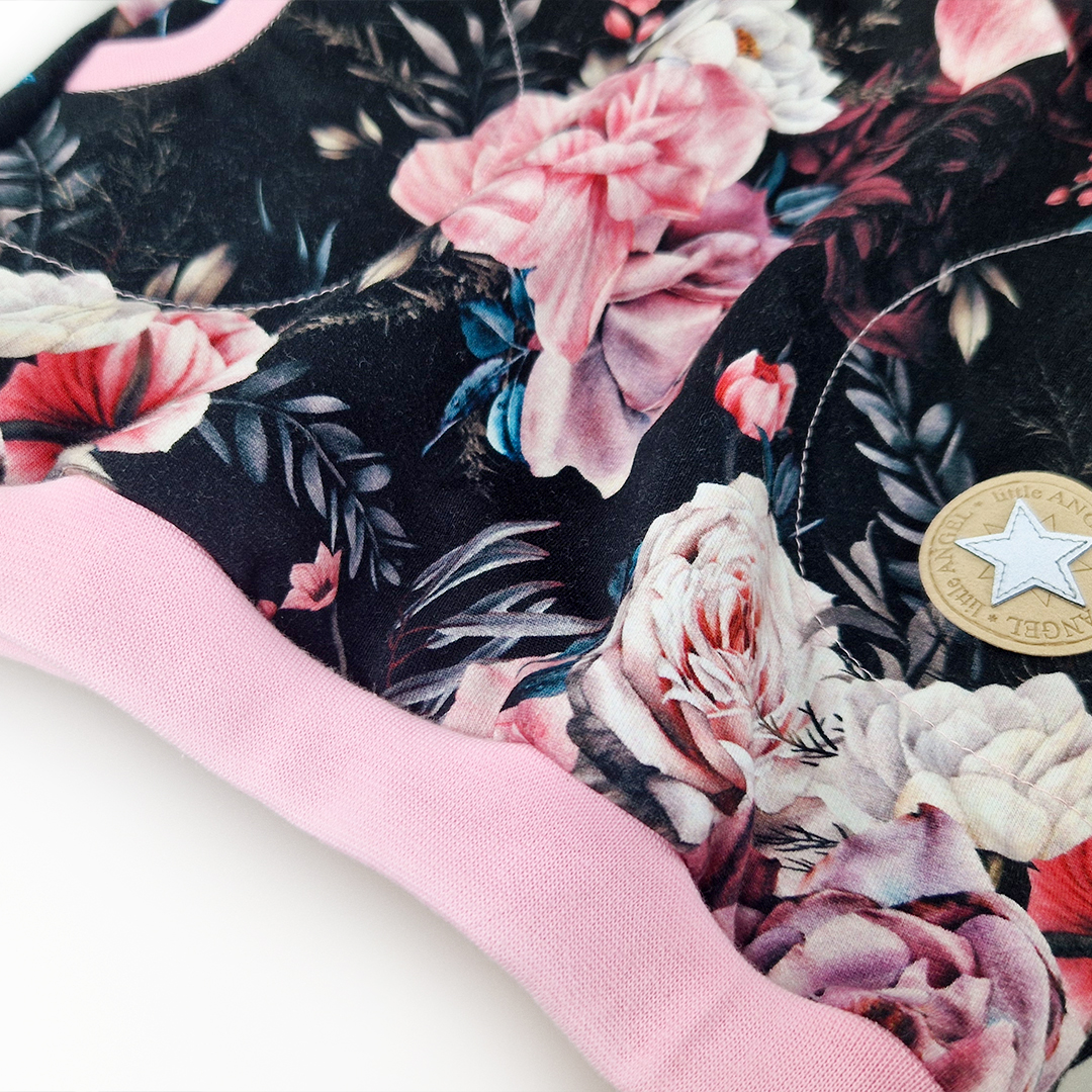 Šaty mikinové - černá květy 92