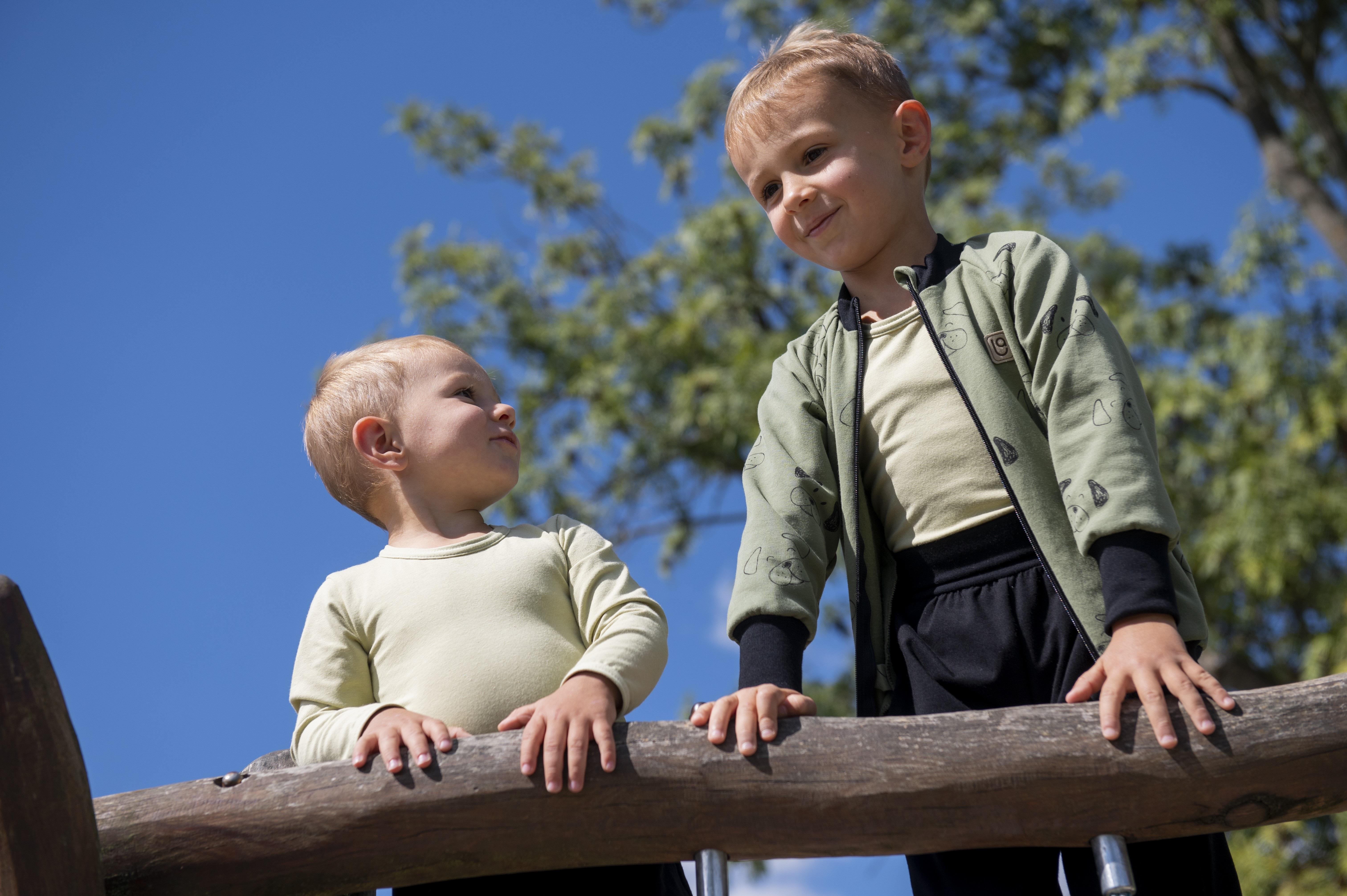 Mikina rozepínací - zelená pejsci 104