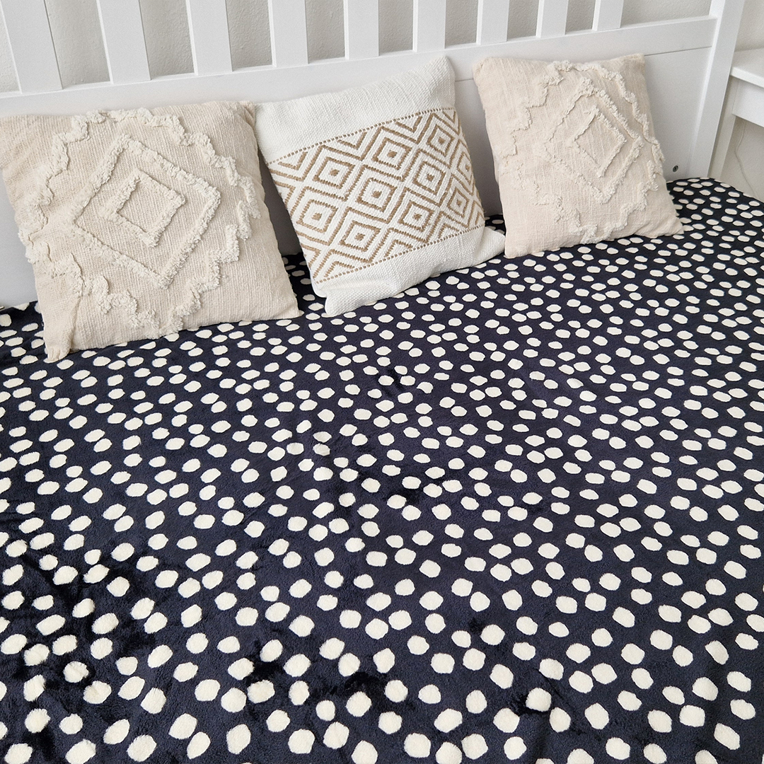 Deka MAZLÍK - černá bílé tečky