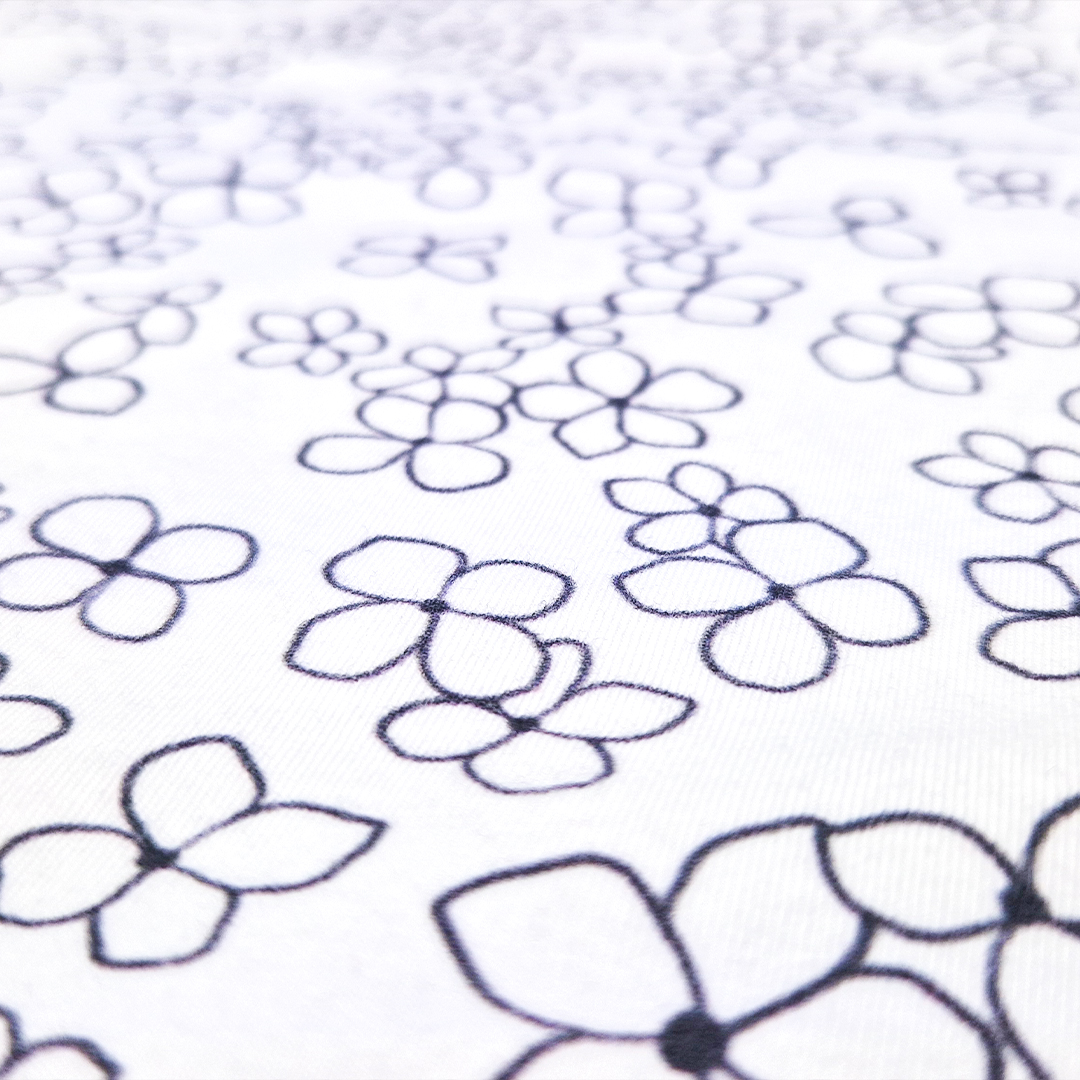 Tričko kojicí TISK KR tenké Outlast® - bílá černé kytičky XXL